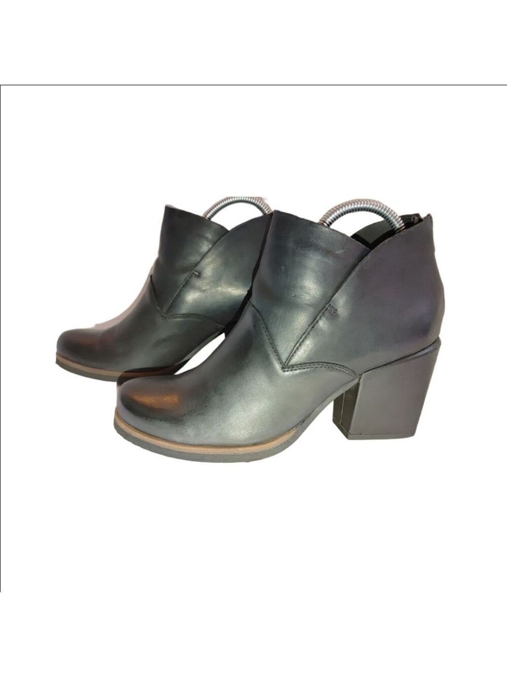 Kork-Ease Castenda Ankle Booties Size 8M